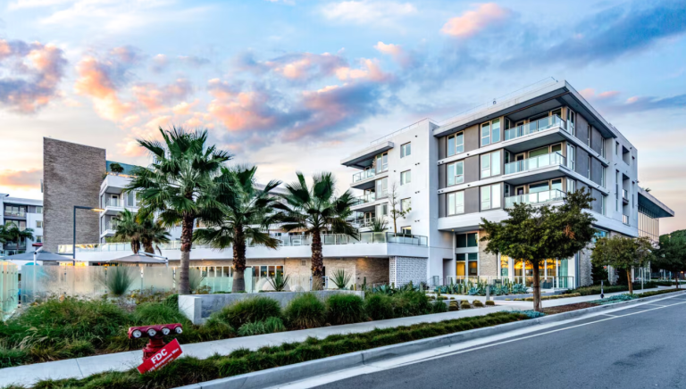 Neptune Marina Apartments